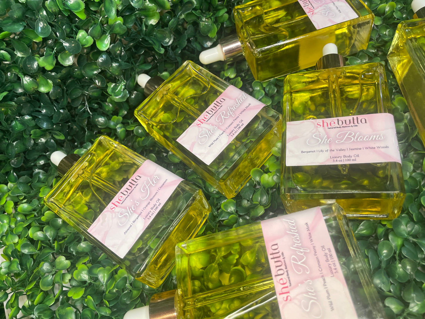 She's Refreshed Body Oil